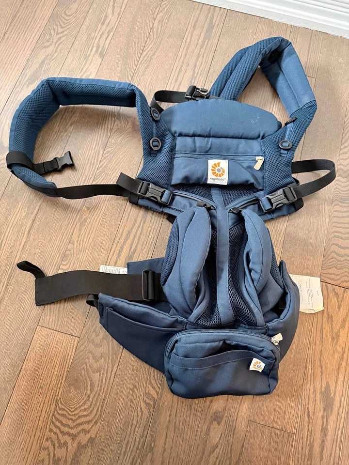 Ergobaby Omni 360 Cool Air Mesh Baby Carrier - Midnight Blue