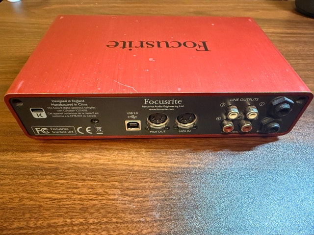 Focusrite Scarlett 2i4 - Gen2 - photo 3
