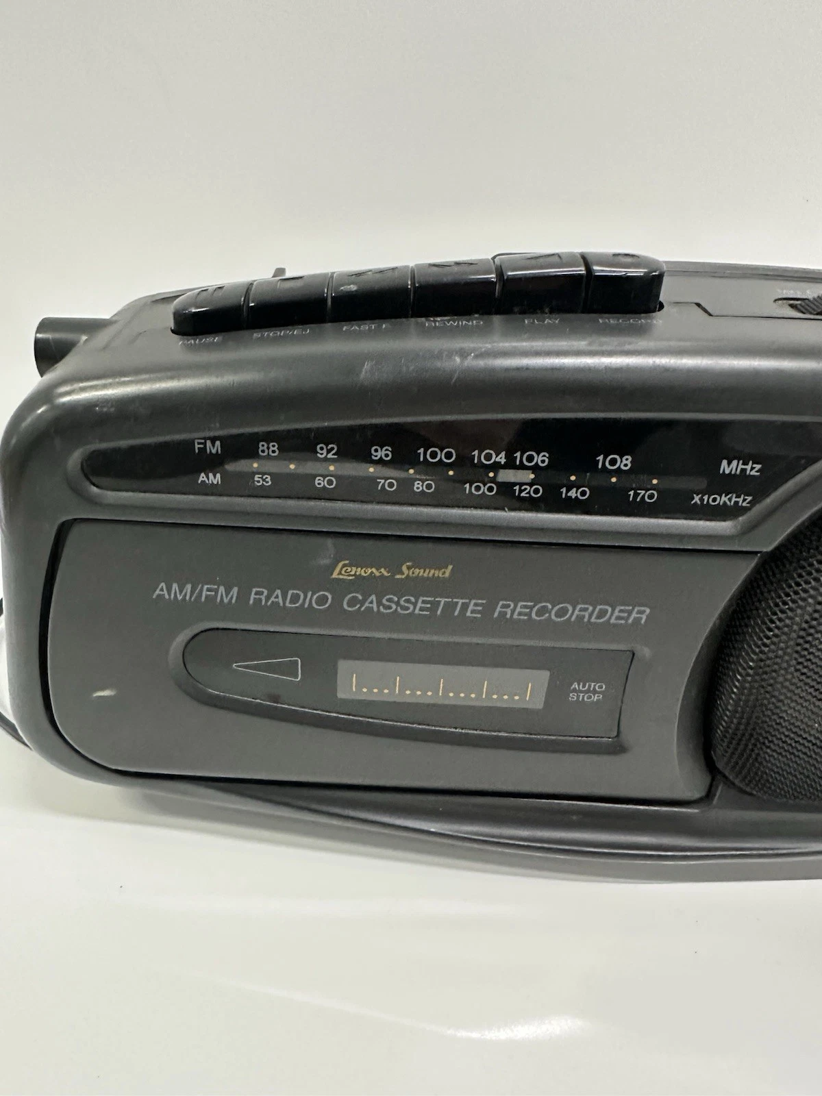Vintage Lexron Sound CT-89 AM/FM Radio Cassette Recorder Boombox - photo 2