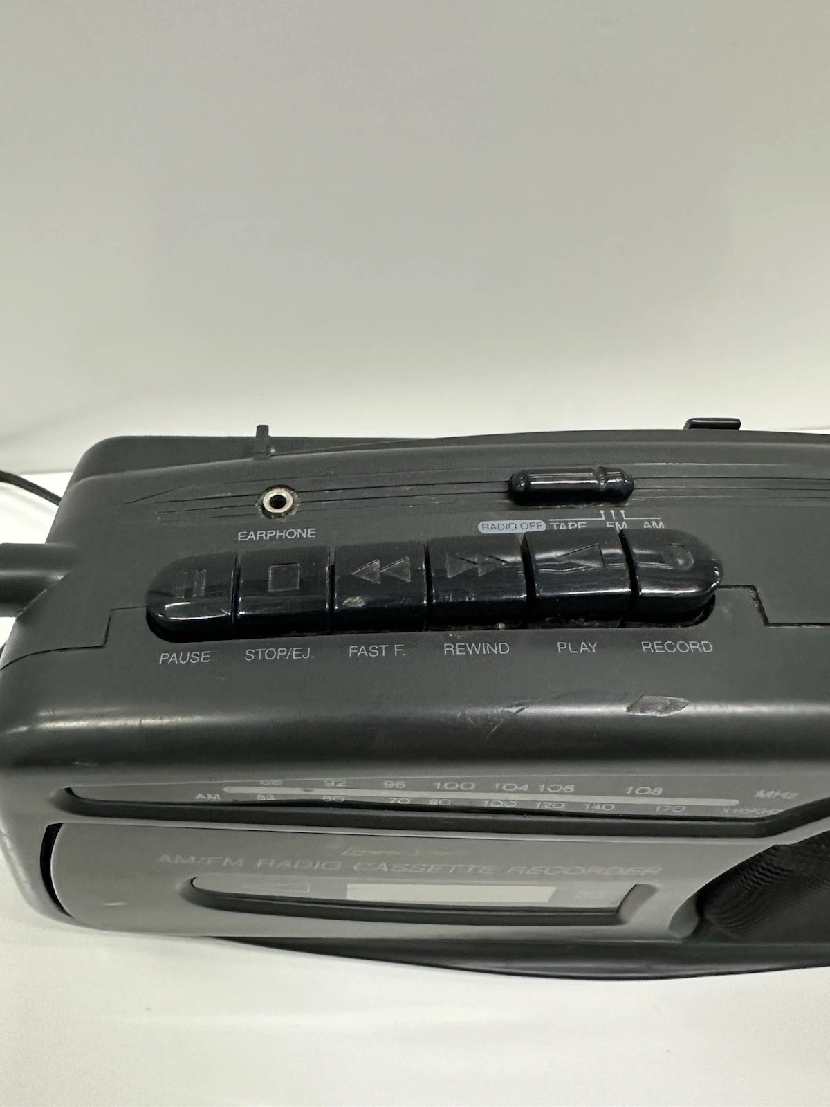 Vintage Lexron Sound CT-89 AM/FM Radio Cassette Recorder Boombox - photo 3