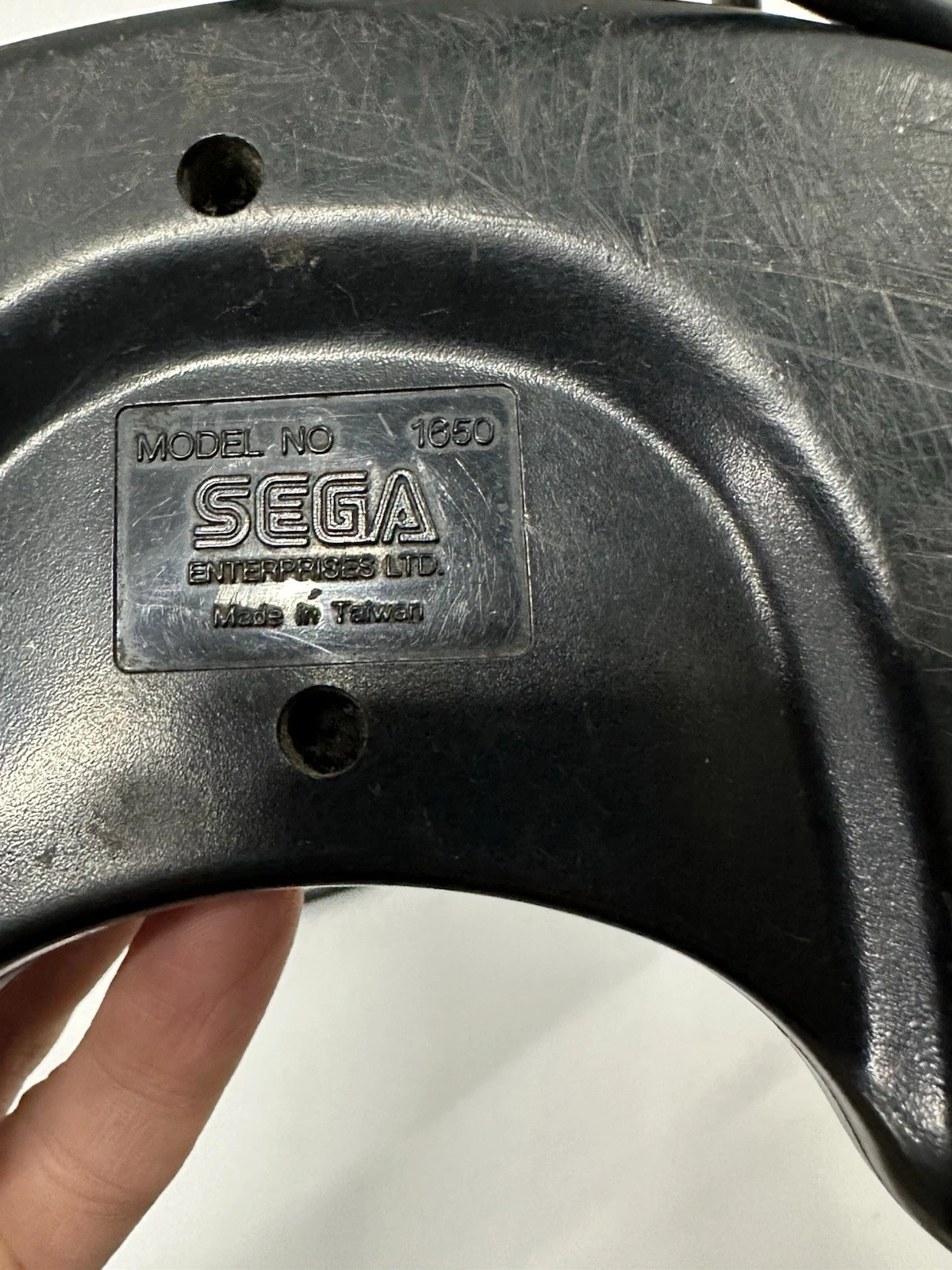 Original Sega Genesis Controller Model 1650 3 Button Black - photo 5