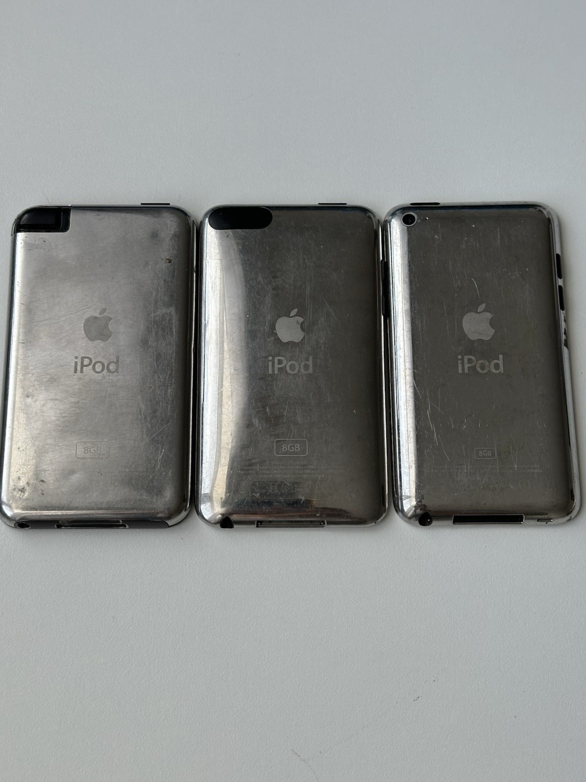 Apple iPod Touch 8GB Lot of 3 For Repair Cracked Screens AS-IS