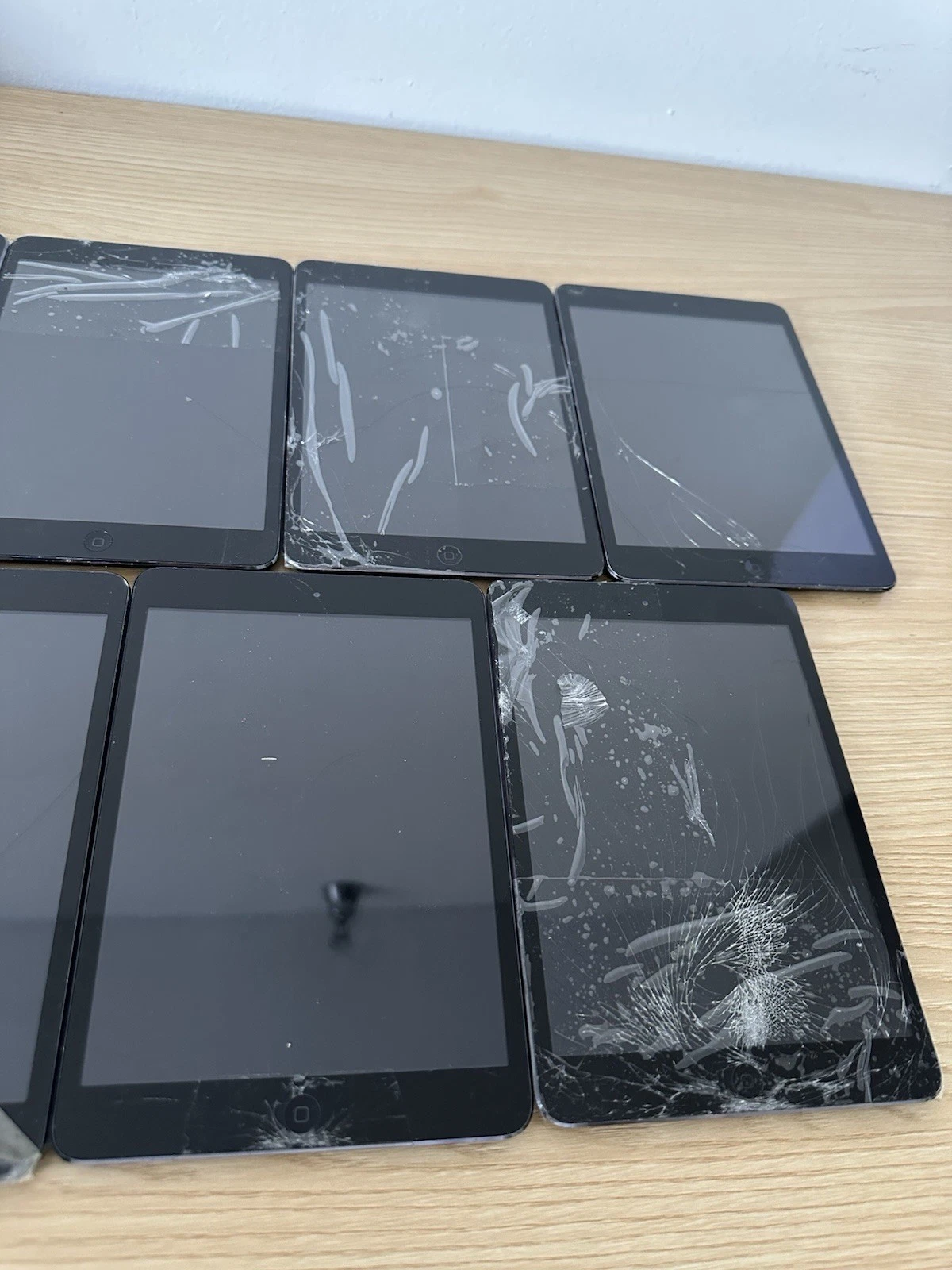 7x Apple iPad Mini Tablet A1432 - School Engraved - Untested - C - photo 3