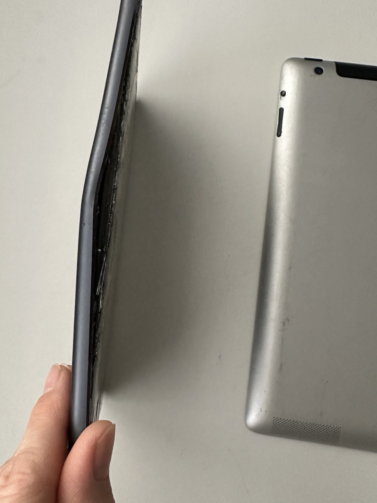 Apple iPad Mini + 9.7" Tablet Lot 2 Broken Screens - photo 5