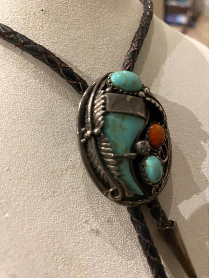 Vintage Navajo Sterling Silver "Bear Claw" Bolo Tie – Signed SD - photo 3