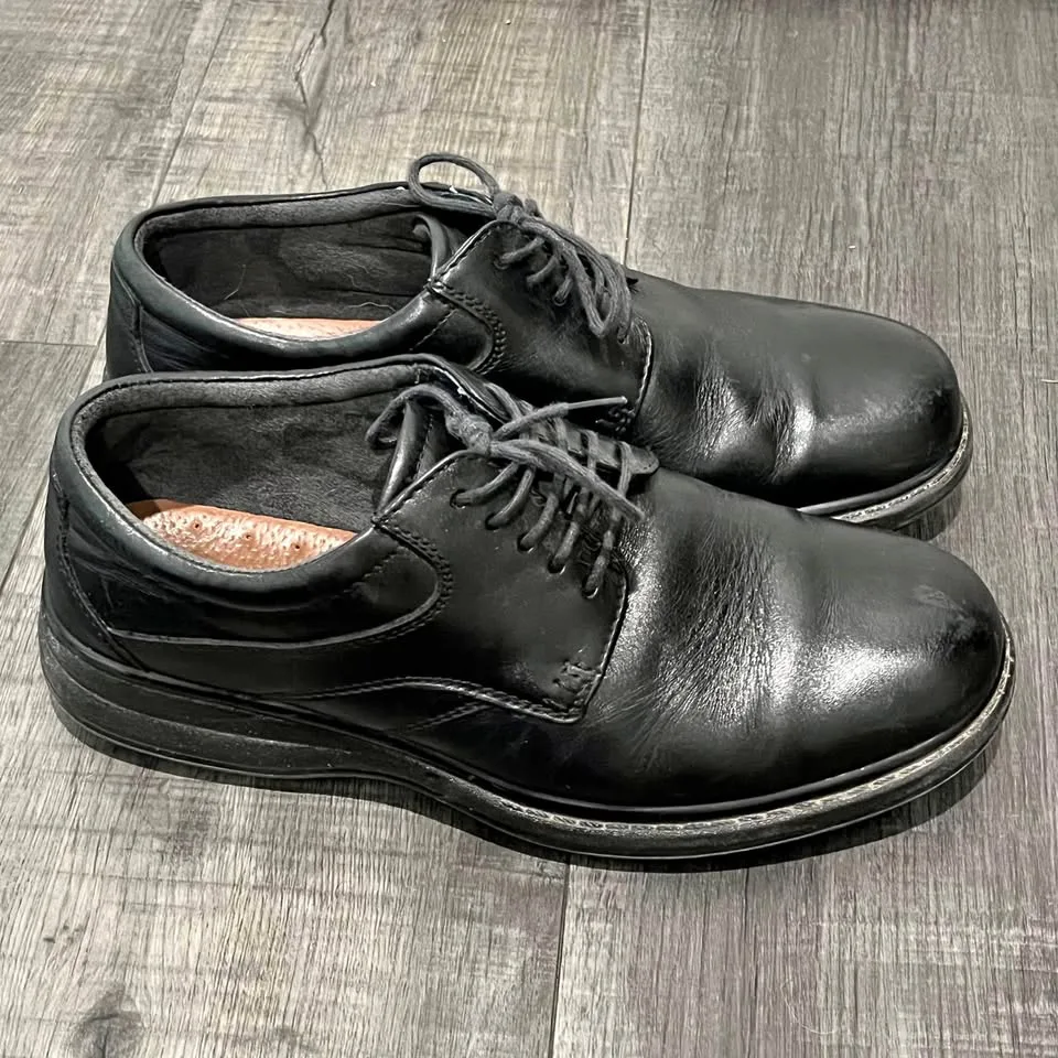 Men’s Size 7 Hush Puppies Black Leather Shoes Extra Wide thumbnail