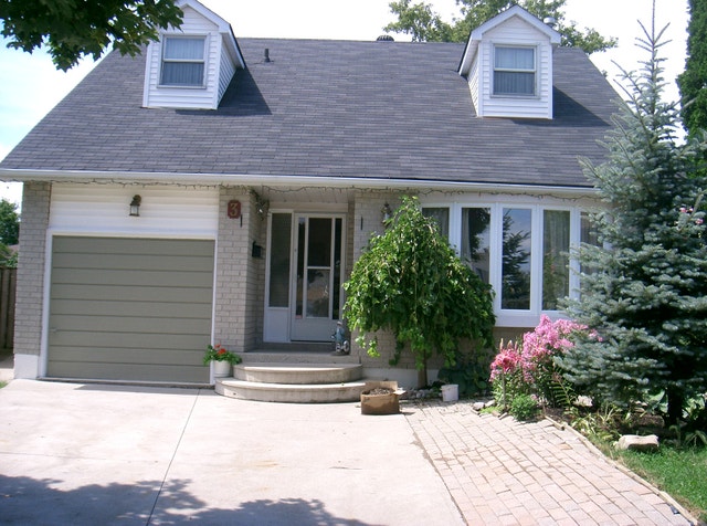 SPACIOUS HOME FOR SALE BY OWNER