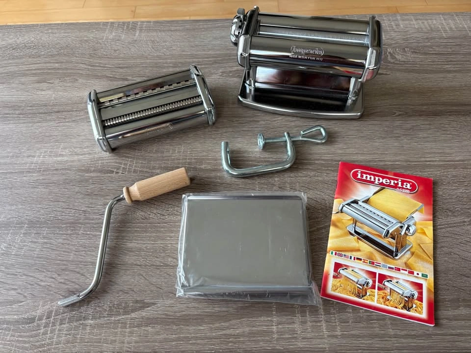 Pasta Maker - photo 2