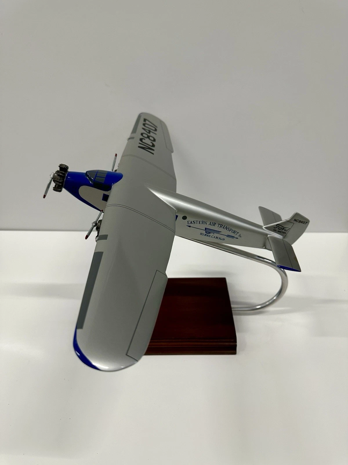 Ford Tri-Motor NC 8407 Airplane Model w/ Wood Base - photo 4