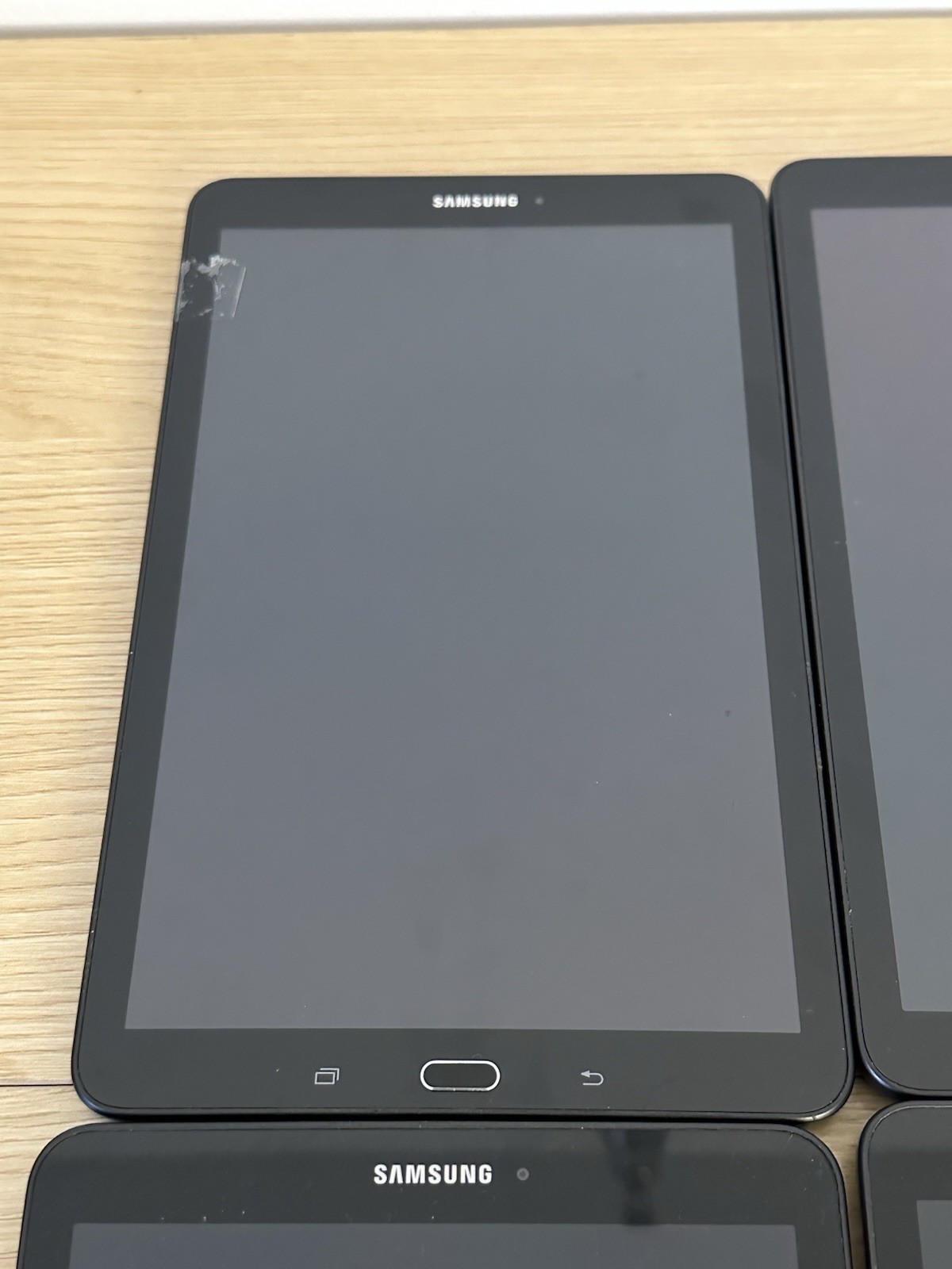 Samsung Galaxy Tab Verizon 9.6" - Lot of 4 - Working - photo 3