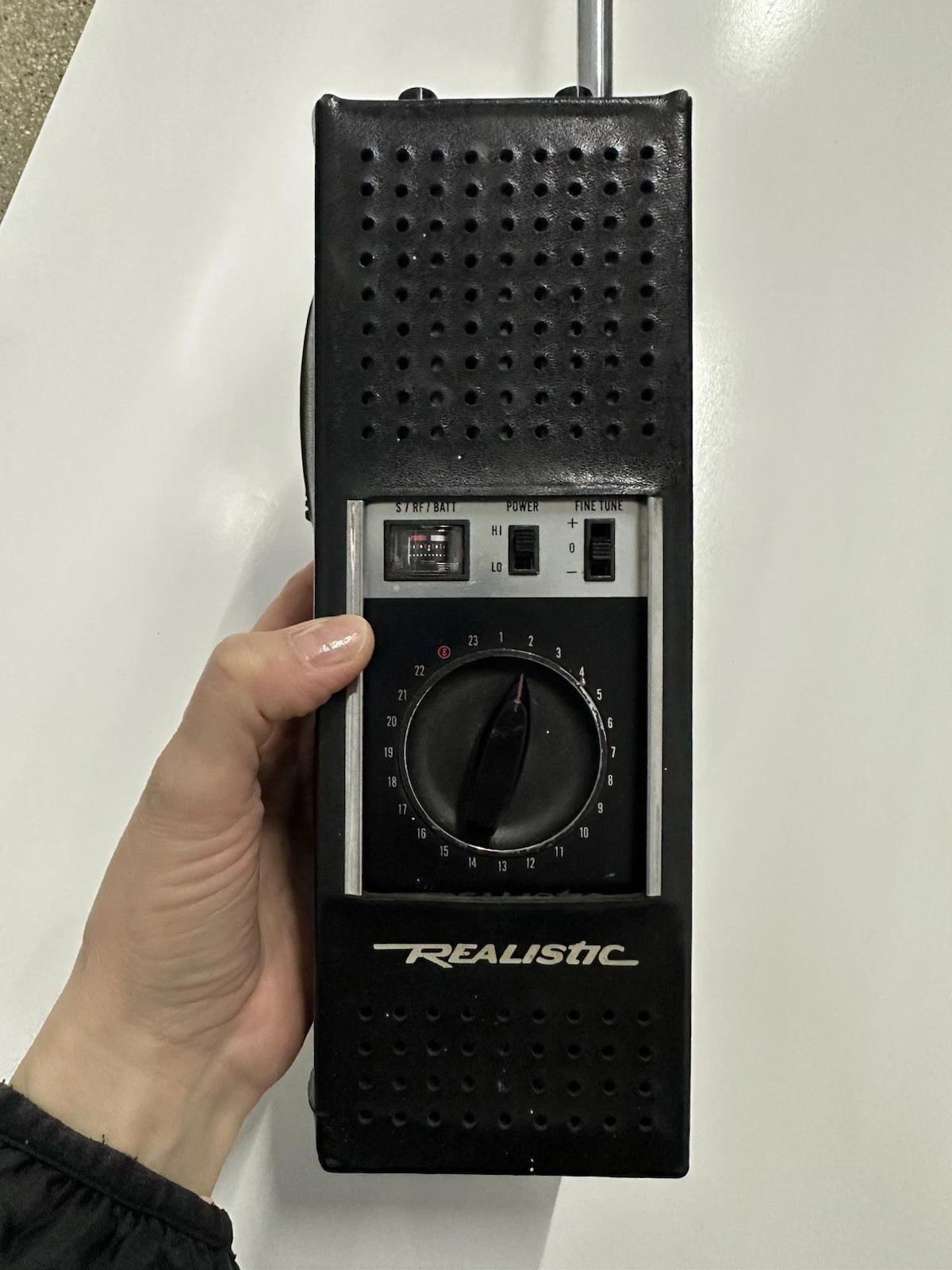Vintage Realistic TRC-101B 23 Channel Handheld CB Radio Tested - photo 2