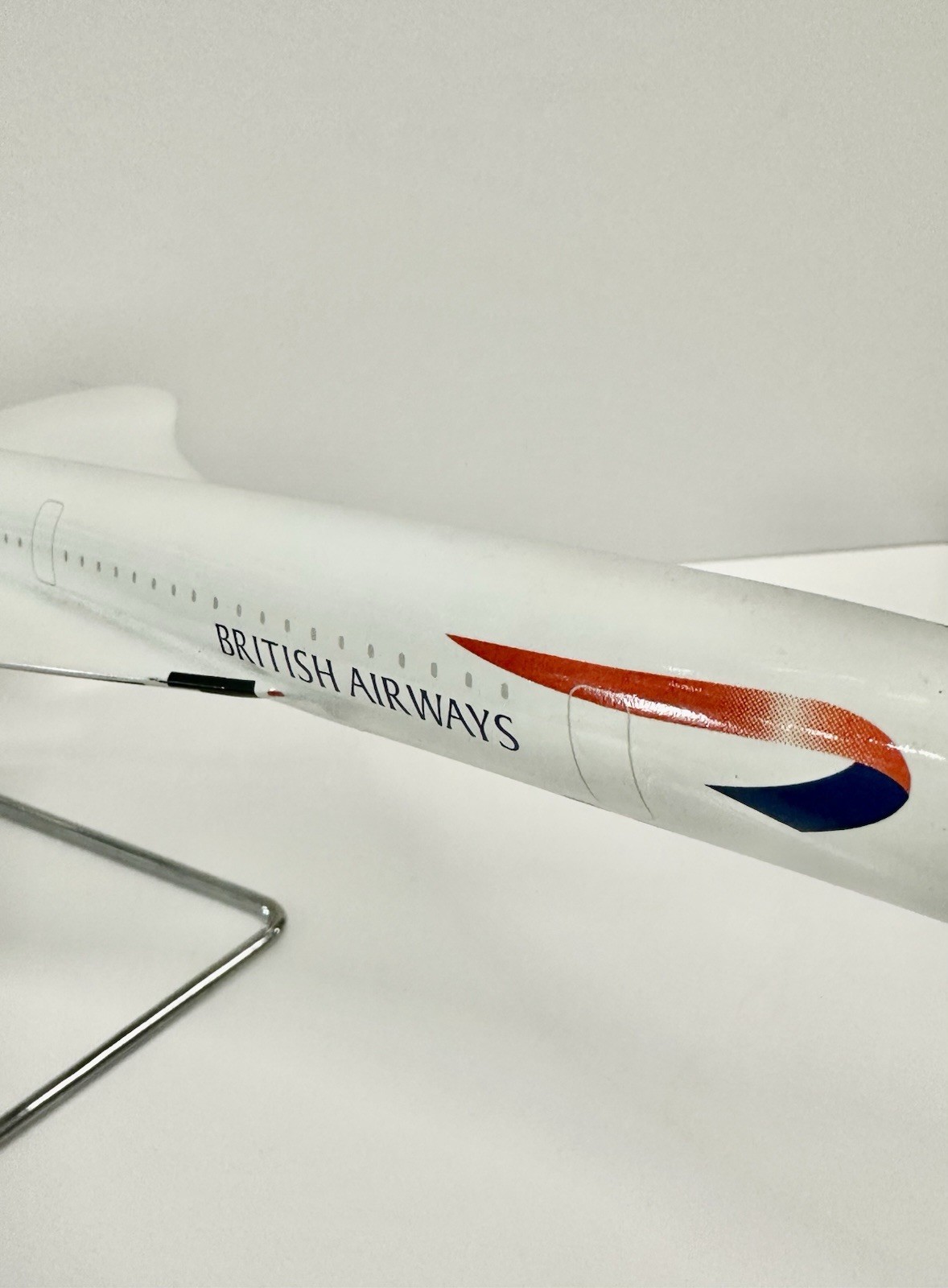 Concorde Model British Airways Airplane Display w/ Stand - photo 4