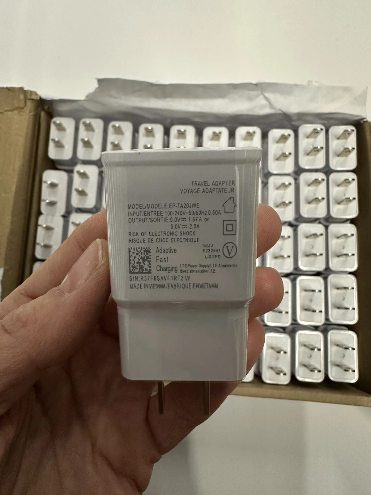 50x Adaptive Fast Charging USB Wall Chargers 15W EP-TA20JWE Bulk - photo 3