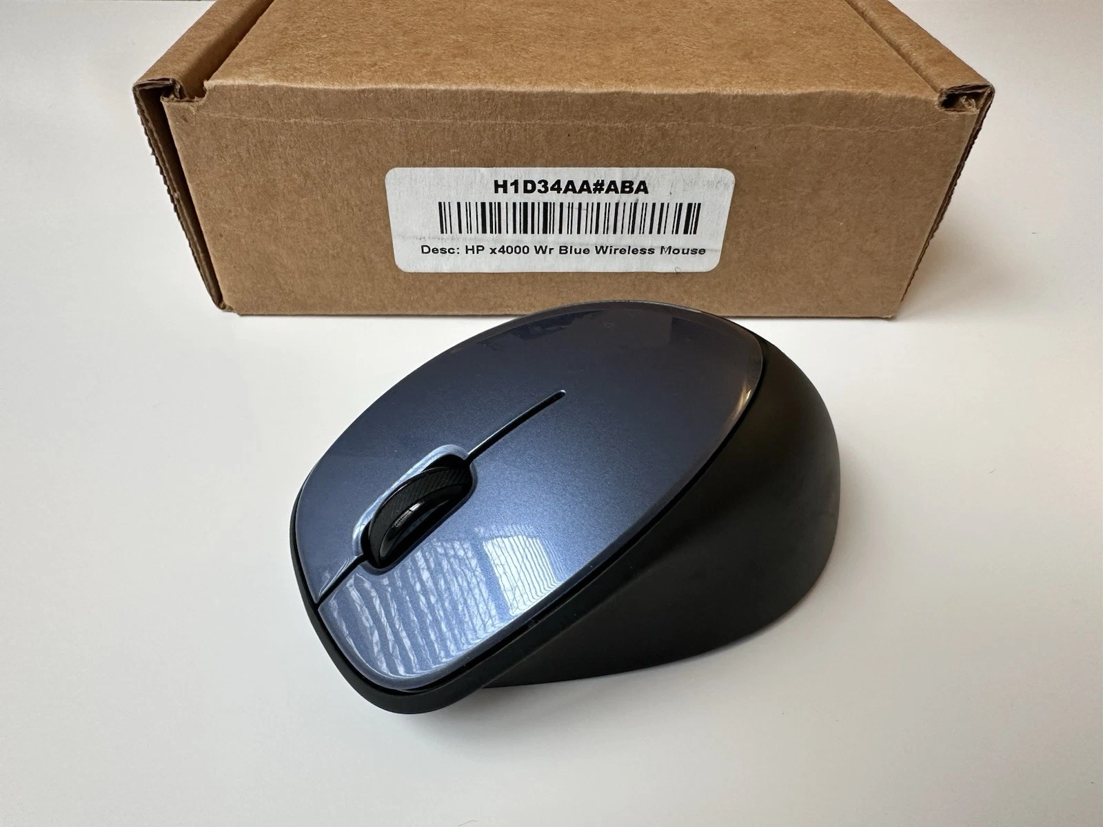 HP X4000 Wireless Mouse H1D34AA 2.4GHz USB Optical Black / Blue