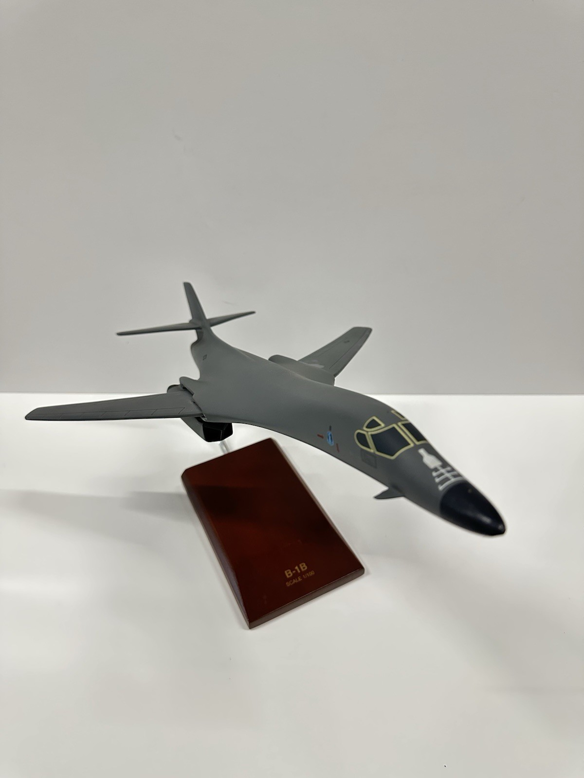 B-1B Lancer Bomber Model 1/100 Wood Base