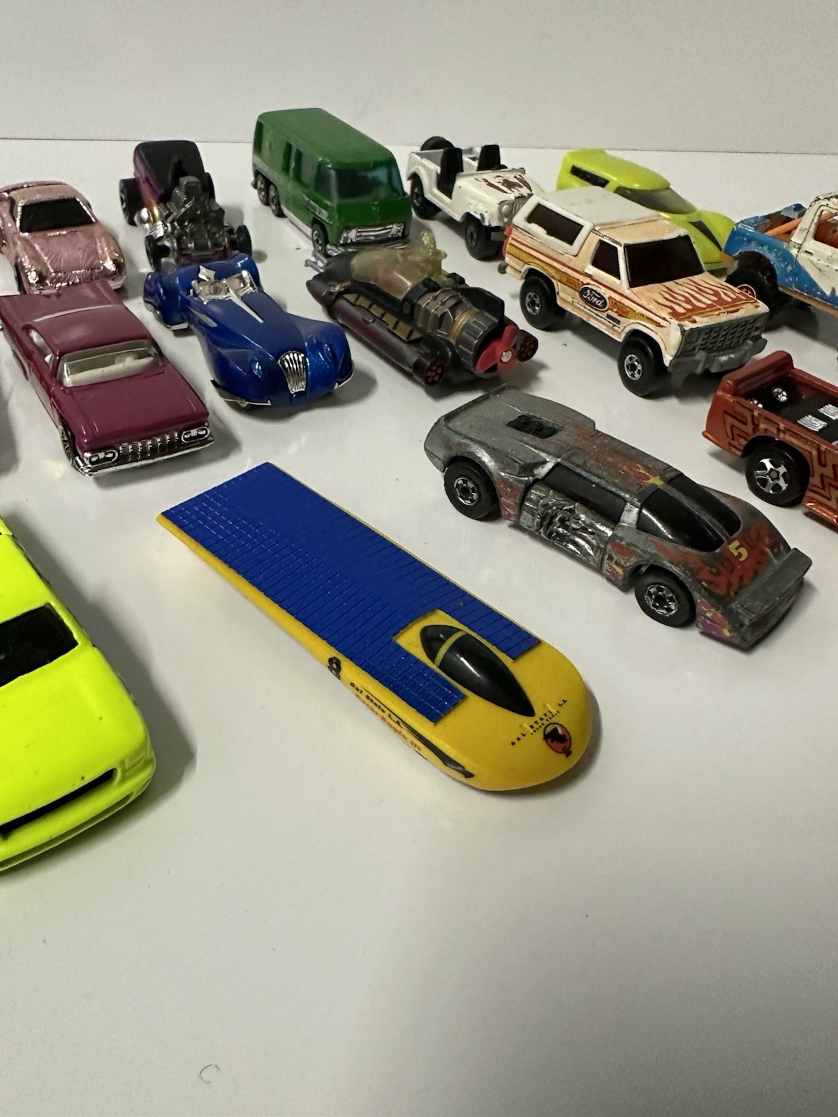 Hot Wheels Diecast Cars Lot 90s 2000s Mixed Vintage - photo 3