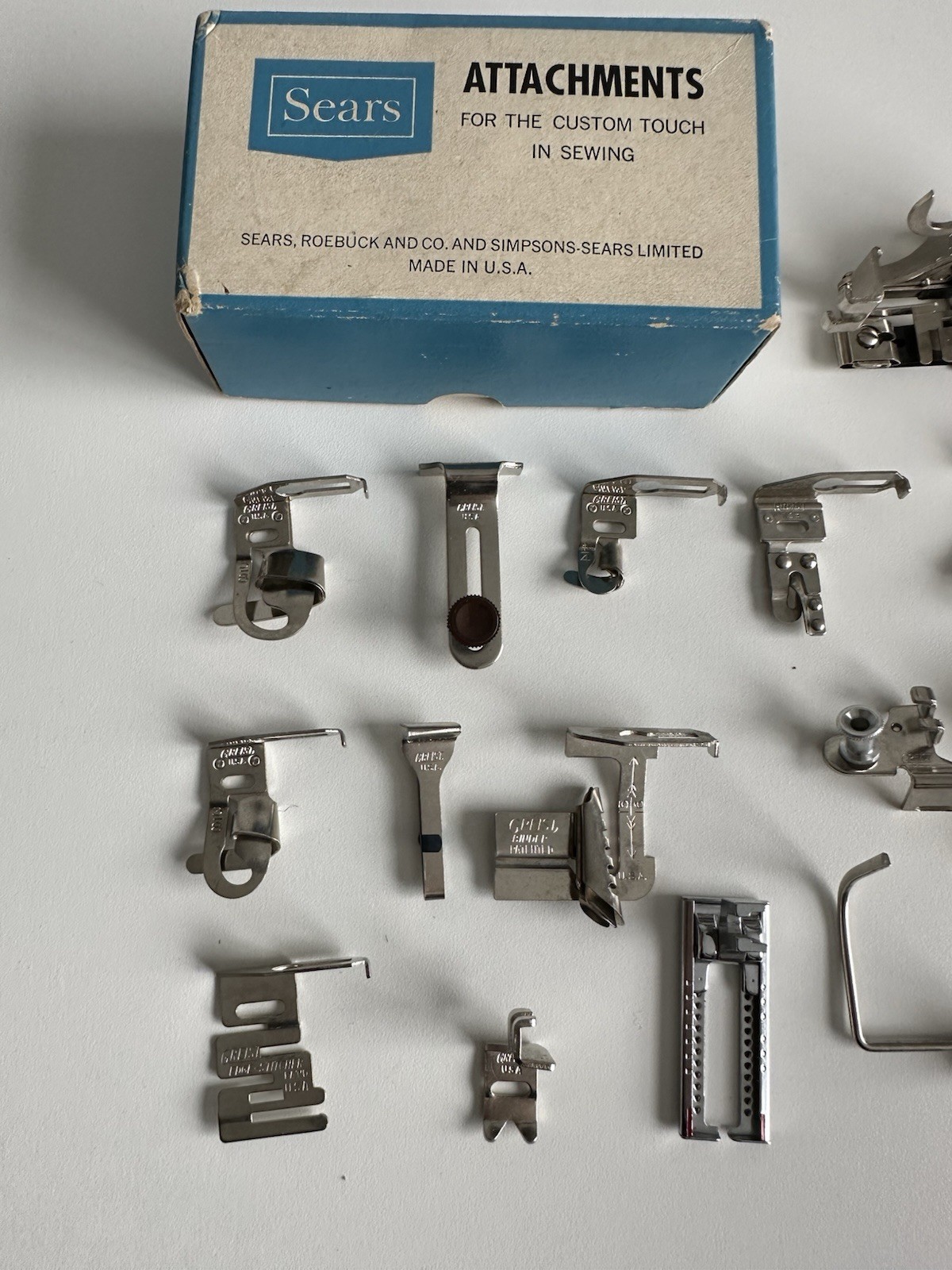 Vintage Sears Kenmore Sewing Machine Attachments Presser Feet Bu - photo 2