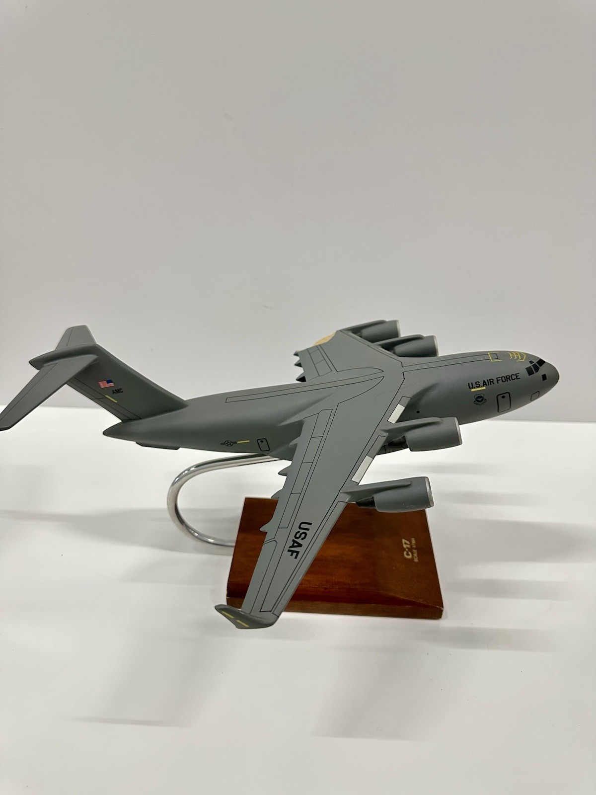 C-17 Globemaster III USAF Model Aircraft Wood Base For Repair - photo 2