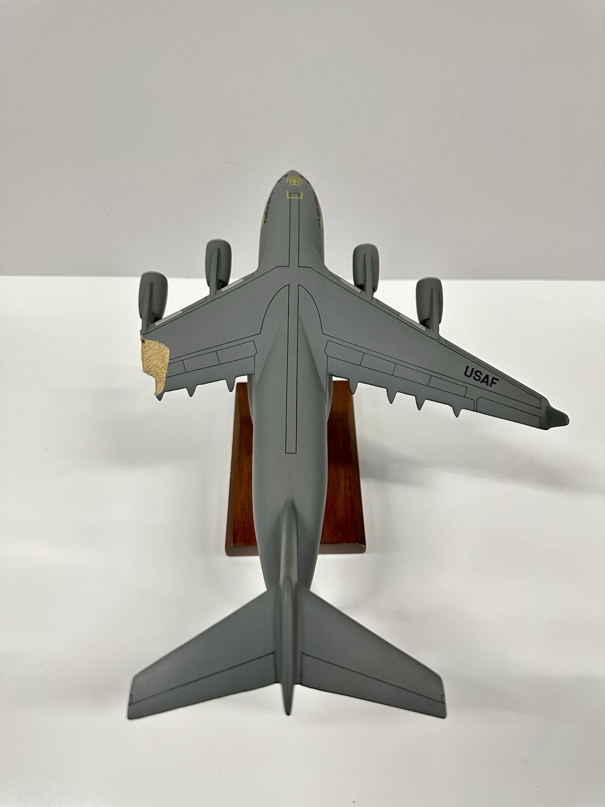 C-17 Globemaster III USAF Model Aircraft Wood Base For Repair - photo 3