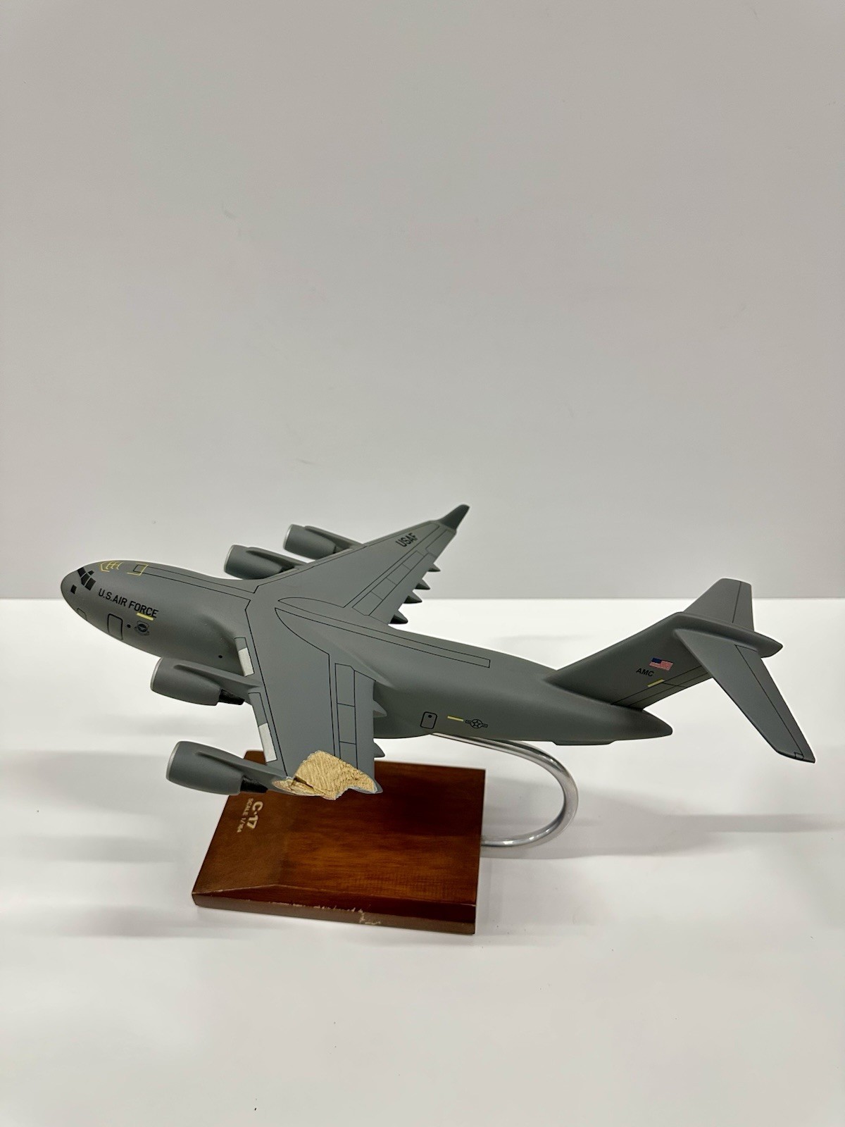 C-17 Globemaster III USAF Model Aircraft Wood Base For Repair - photo 4