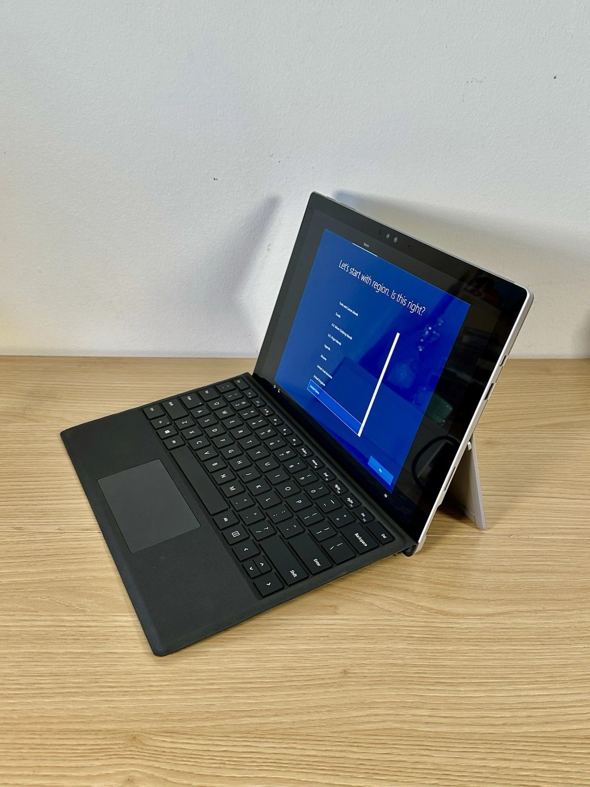 Microsoft Surface Pro 4 i5 8GB RAM 256GB SSD + Keyboard Win10 - photo 3
