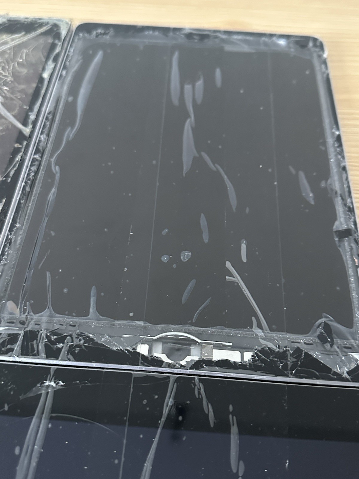 iPad Parts/Repair Lot (4) - Cracked Screens - AS IS - photo 5