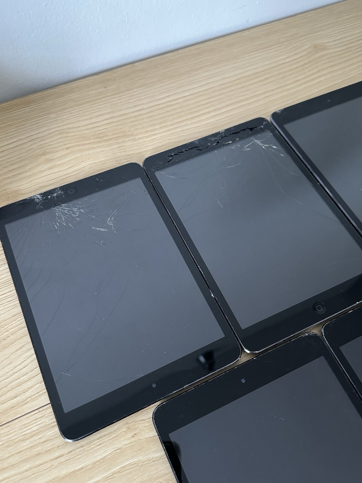 Lot of 7 Apple iPad Mini (1st Gen) - Model A1432 - photo 3