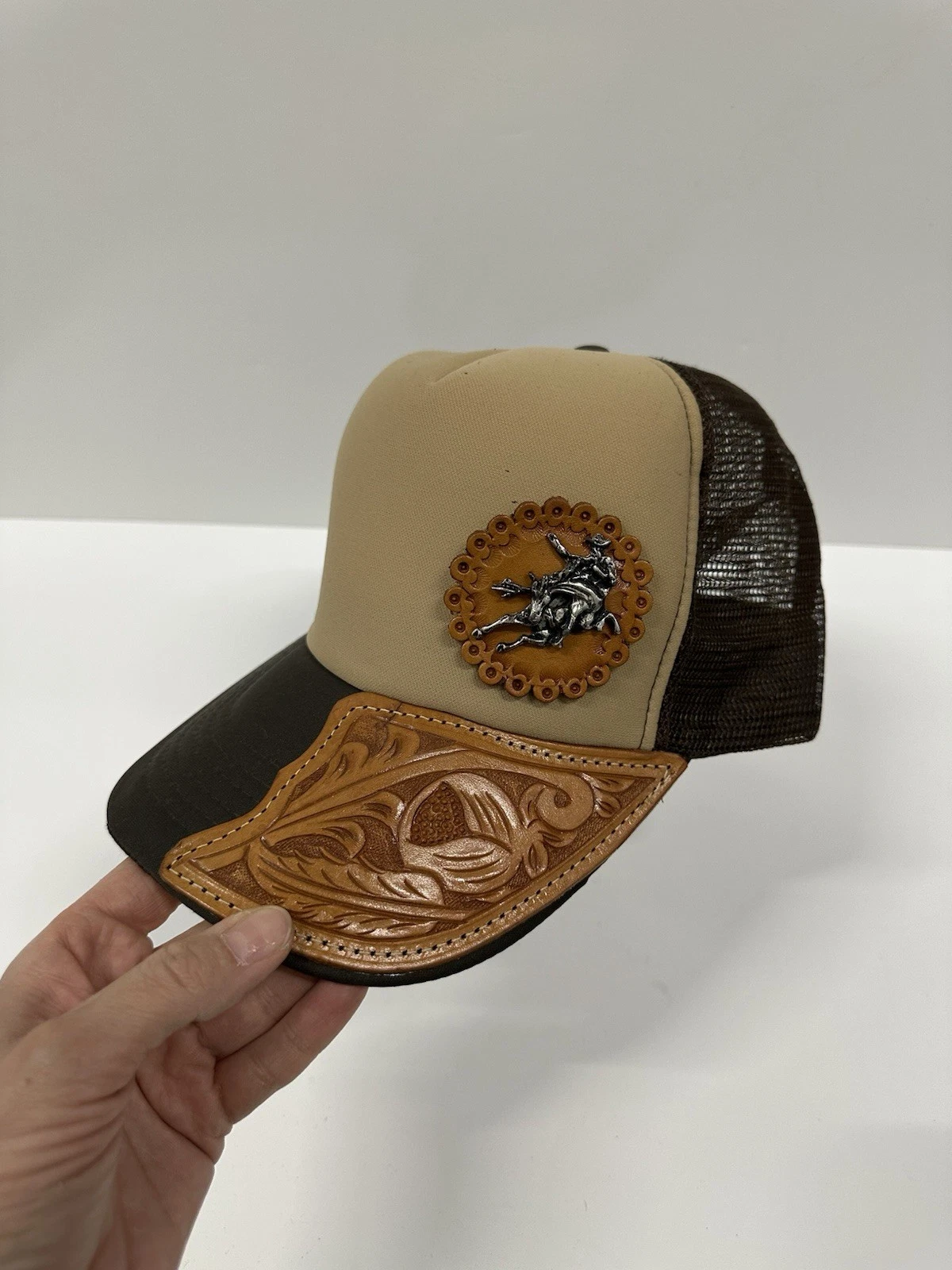 Western Trucker Hat Cowboy Horse Metal Concho Leather Tooled Bri - photo 3