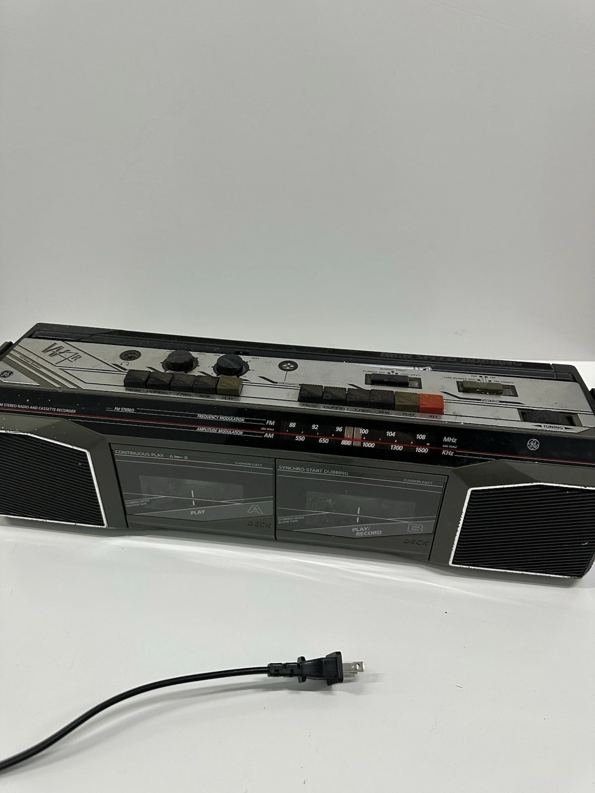 Vintage GE Double Cassette Boombox AM/FM Radio Stereo Tested Wor