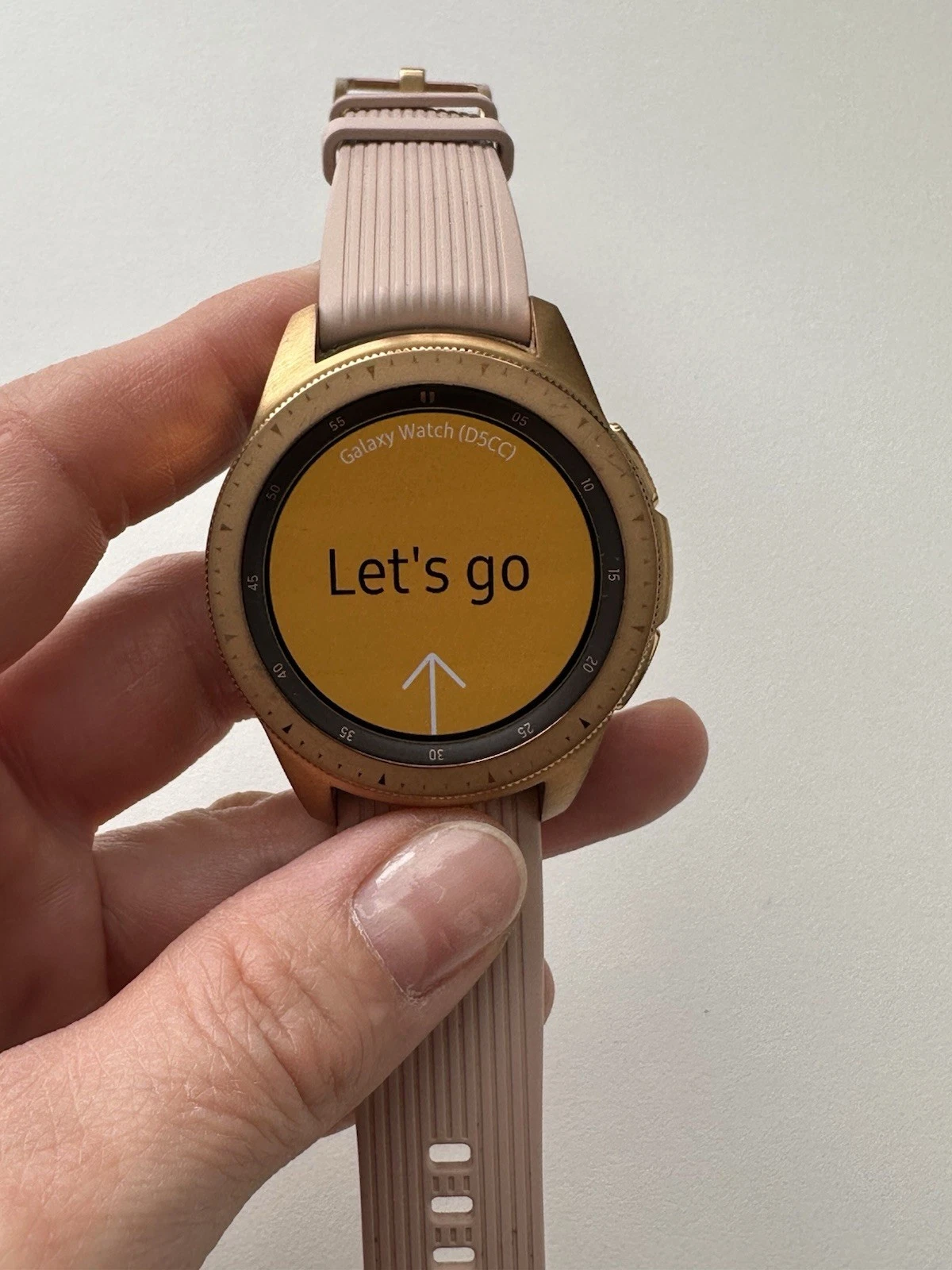 Samsung Galaxy Watch 42mm SM-R815U LTE Gold Smartwatch - photo 2