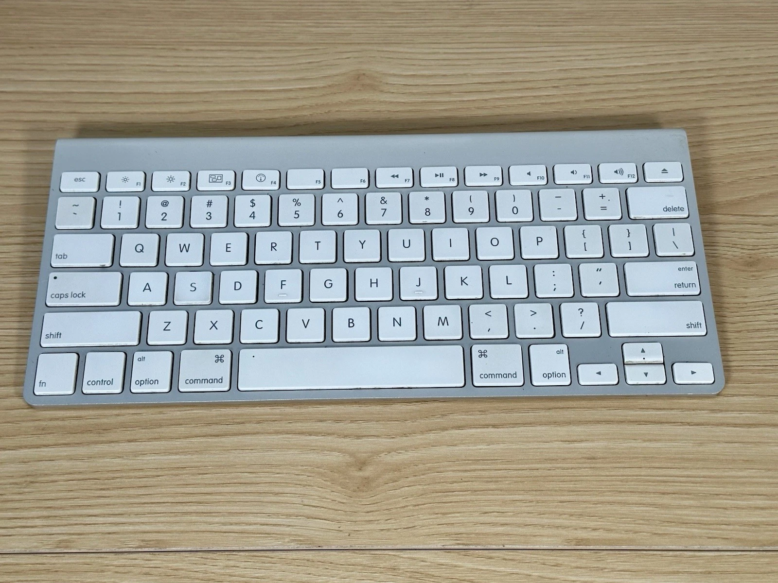 Apple Wireless Keyboard A1314 2009 Bluetooth Aluminum Tested Wor