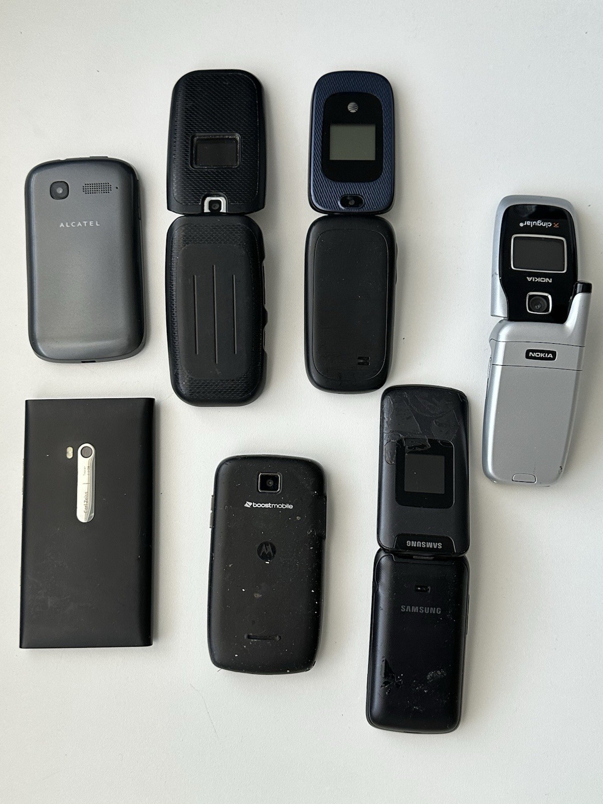 7 Mixed Flip Phones Nokia Samsung Motorola Untested AS-IS - photo 3