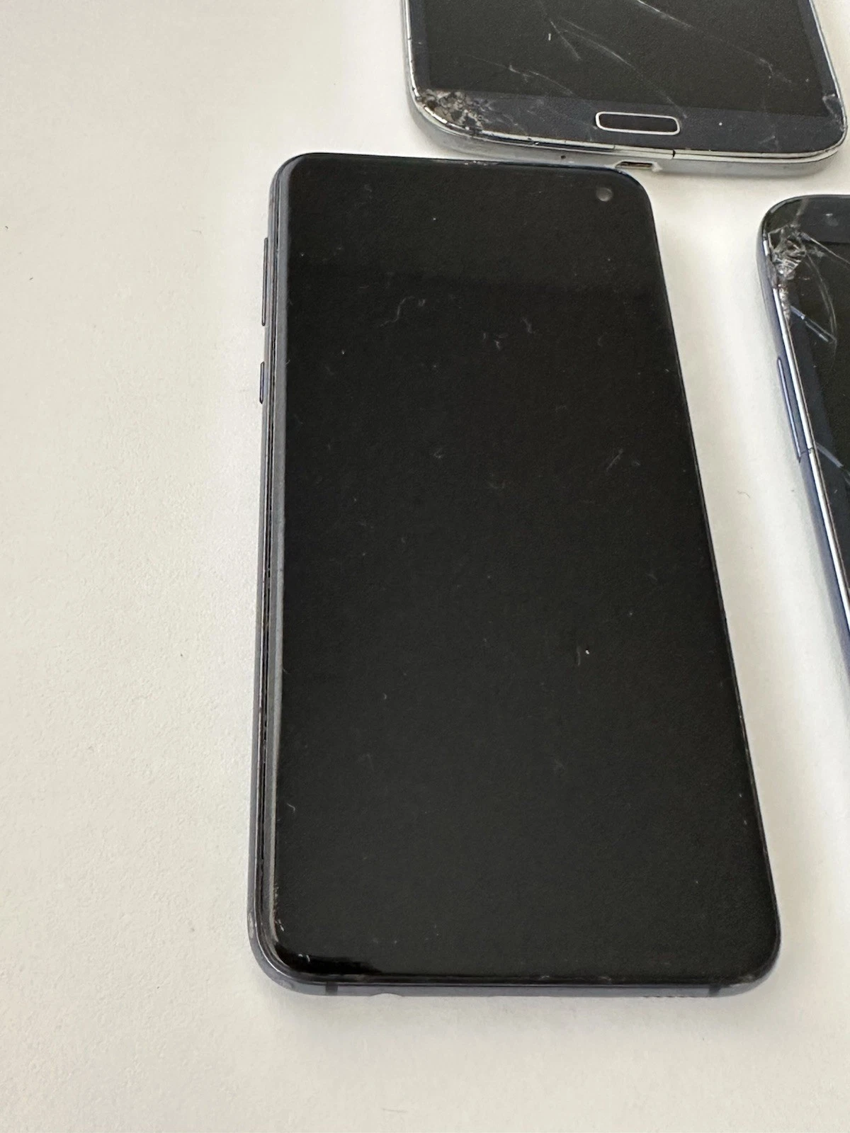 Samsung Galaxy Smartphones x5 For Parts/Repair - photo 2