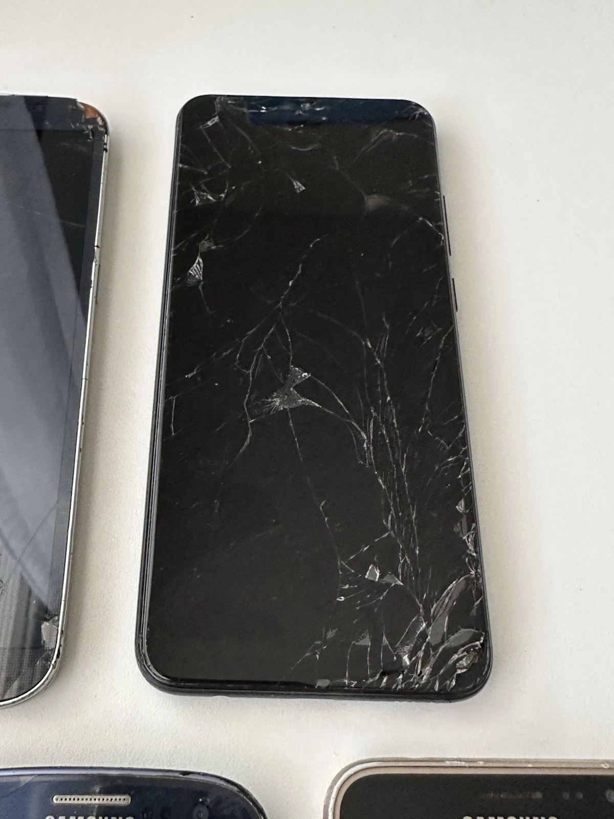 Samsung Galaxy Smartphones x5 For Parts/Repair - photo 5