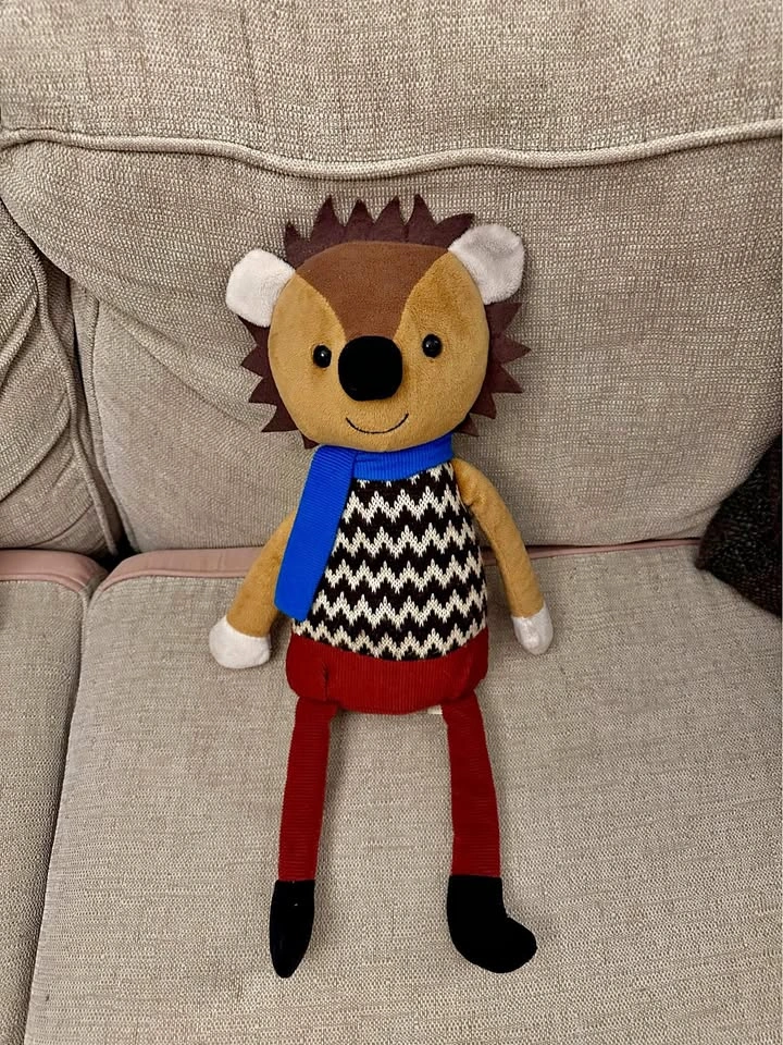Dan Dee Plush Animal Lion Bear Hedgehog Tiger Scarf 18"
