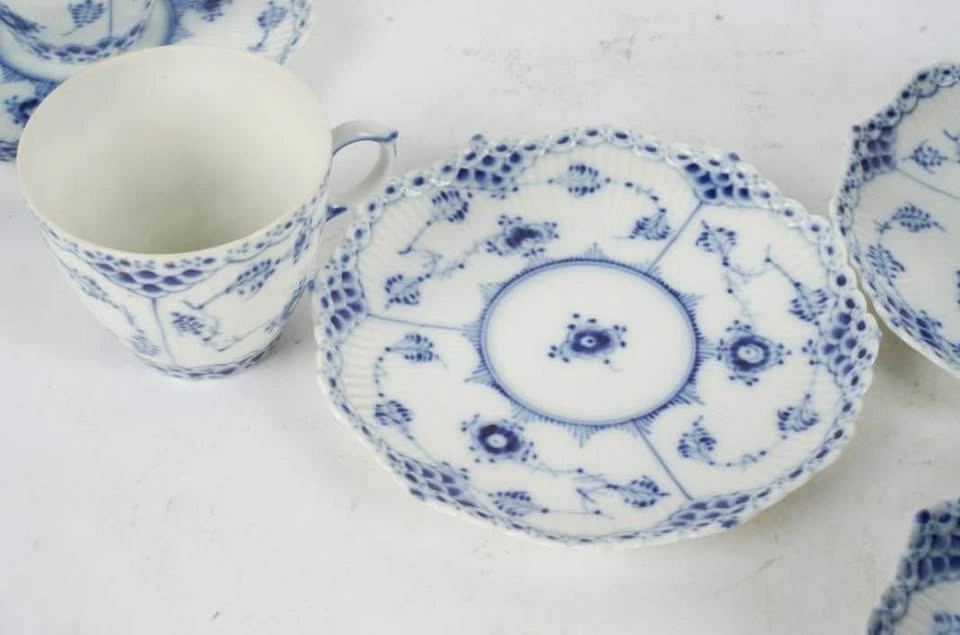 6 Royal Copenhagen Blue Fluted Half Lace Demitasse Cups & Saucer - photo 5