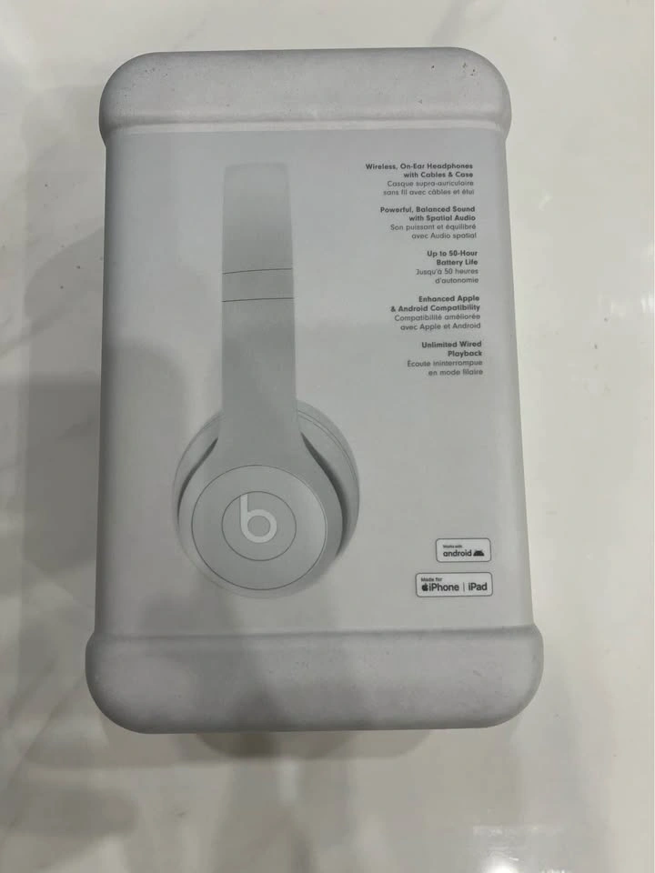 BRAND NEW Beats Solo 4 - photo 2
