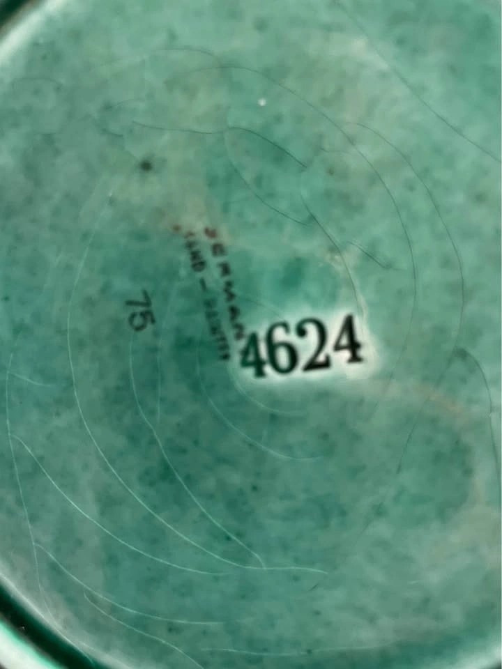 Majolica plate - photo 2