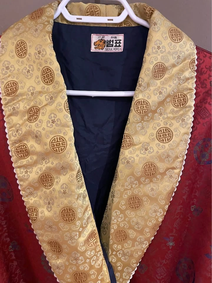 Vintage 1960s-70s Beompyo Tiger Brand Silk Robe - photo 2