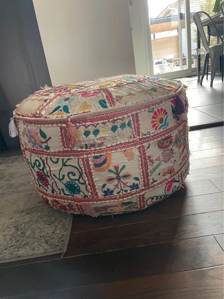 Beautiful soft foot stool - photo 3