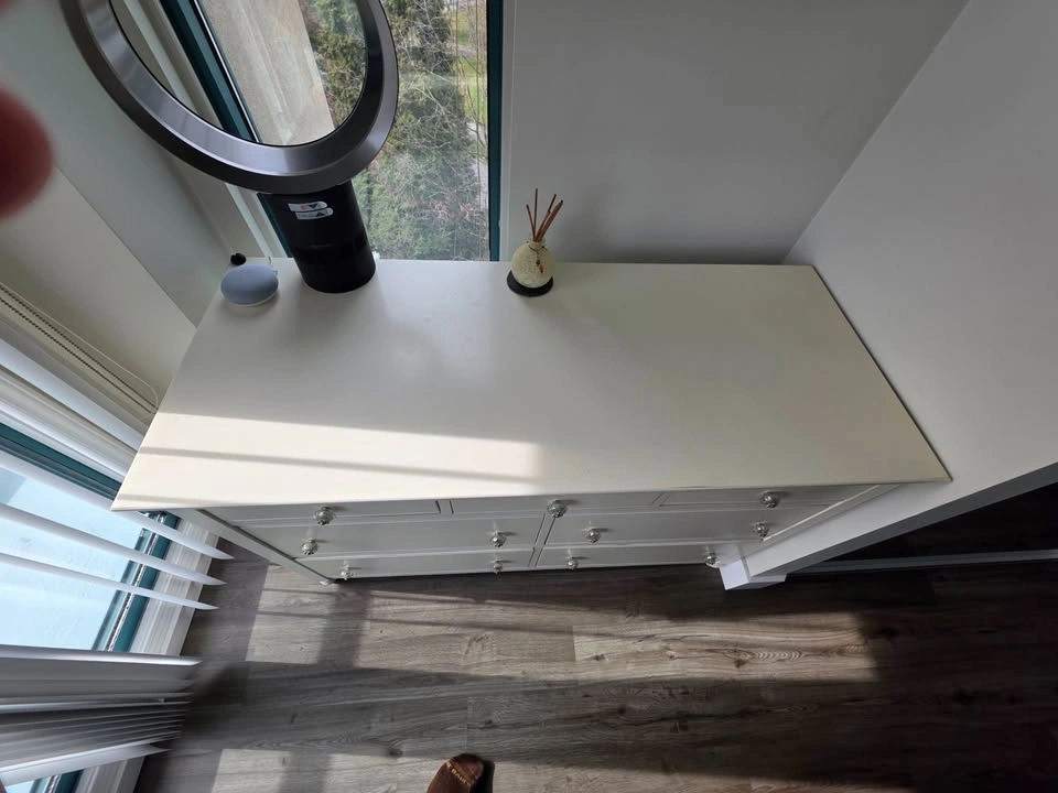7 Drawer Modern Dresser with 2 Bedside Tables - photo 2
