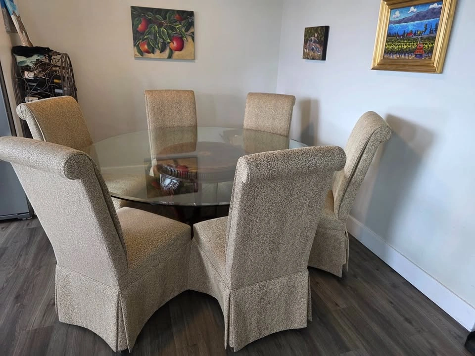 66" Round Glass Dining Table w/ 6 Skirted Chairs - photo 2