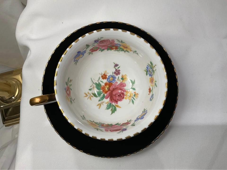 Royal Chelsea Vintage Tea Cup Cabbage Rose Black Teacup & Saucer - photo 2