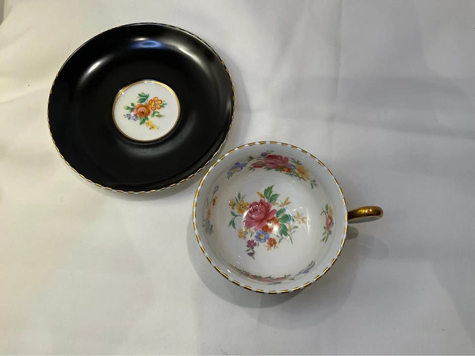 Royal Chelsea Vintage Tea Cup Cabbage Rose Black Teacup & Saucer - photo 5