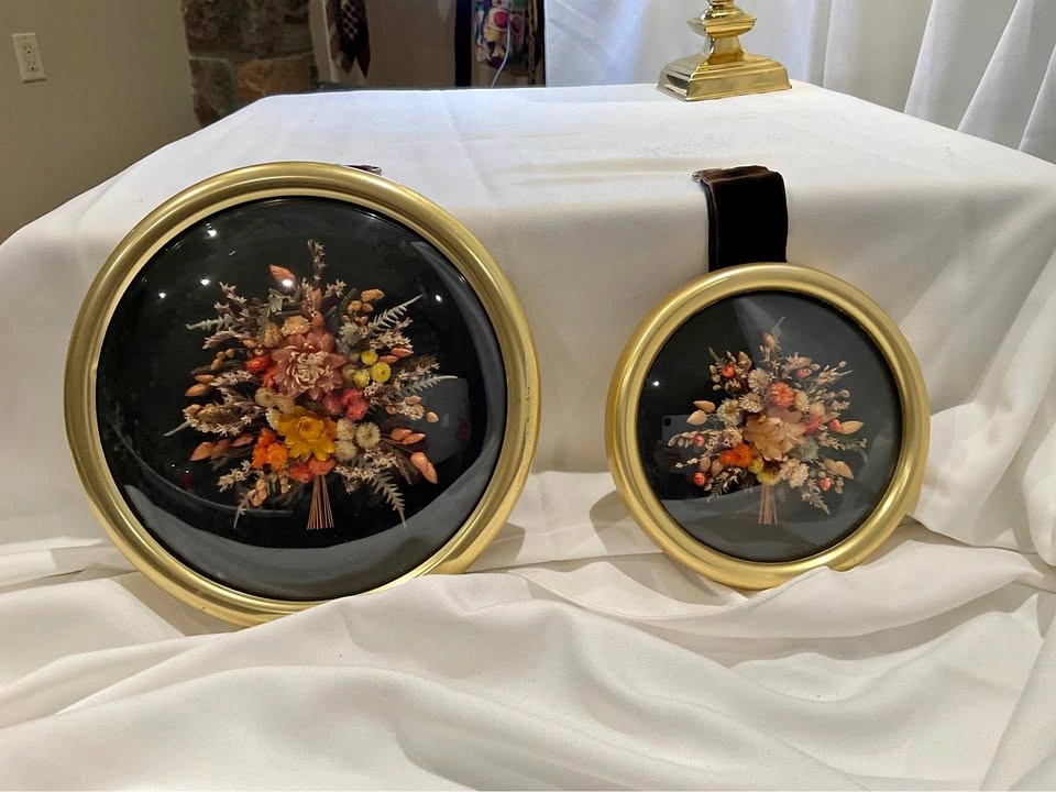 Vintage MCM 1950s Dried Floral Convex Glass Dome Art