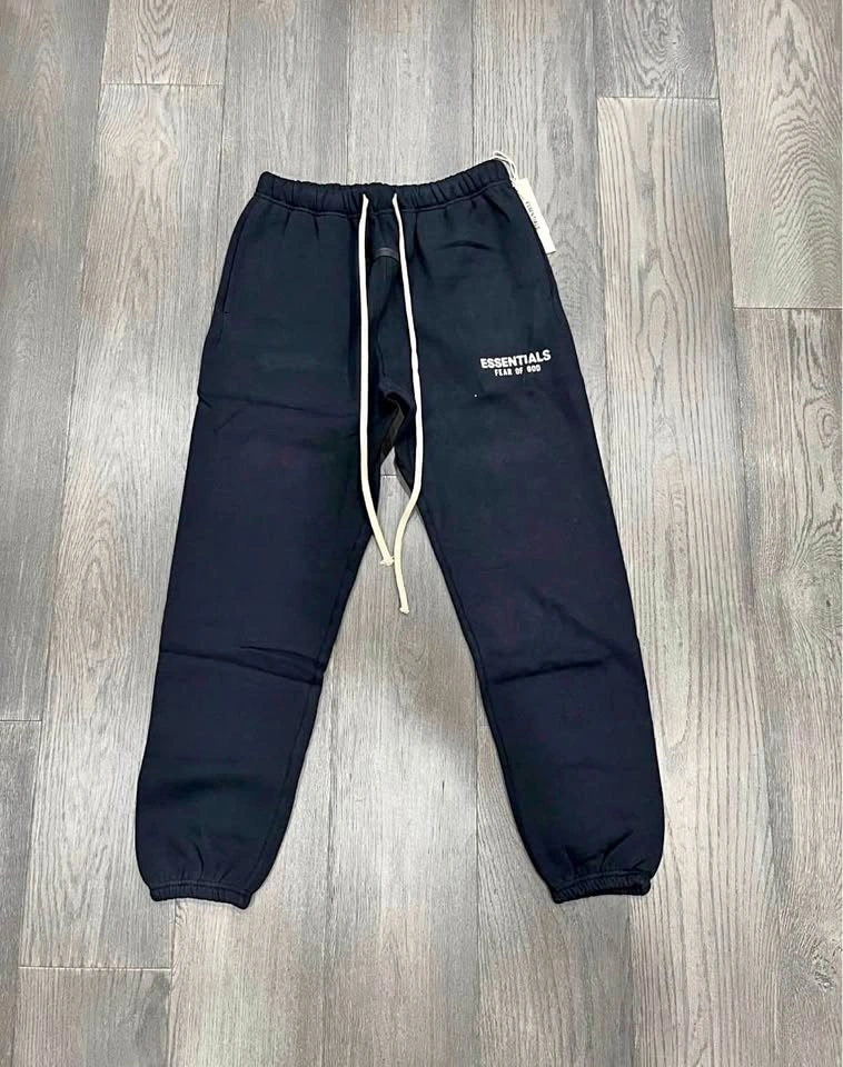 ESSENTIALS FW24 Sweatpants - Size L