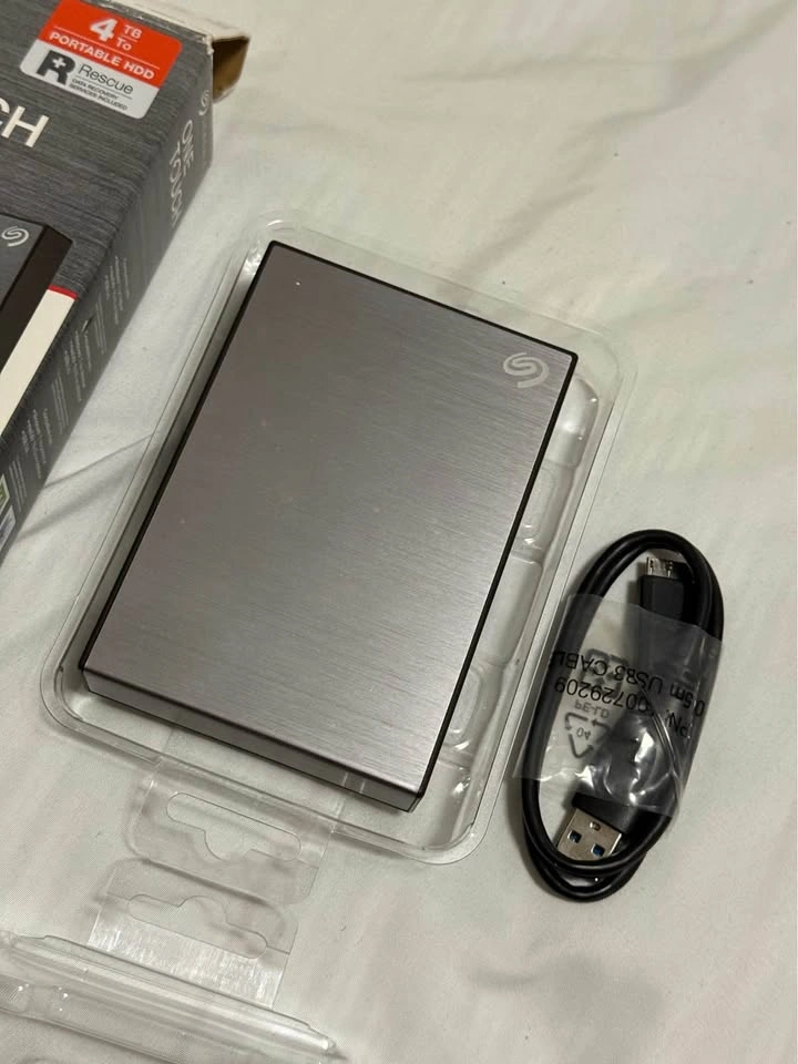 Seagate One Touch 4TB Portable HDD - photo 3