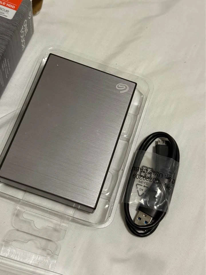 Seagate One Touch 4TB Portable HDD - photo 4