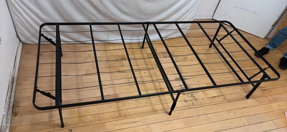 SINGLE / Twin Black Metal Folding Bed Frame - photo 2