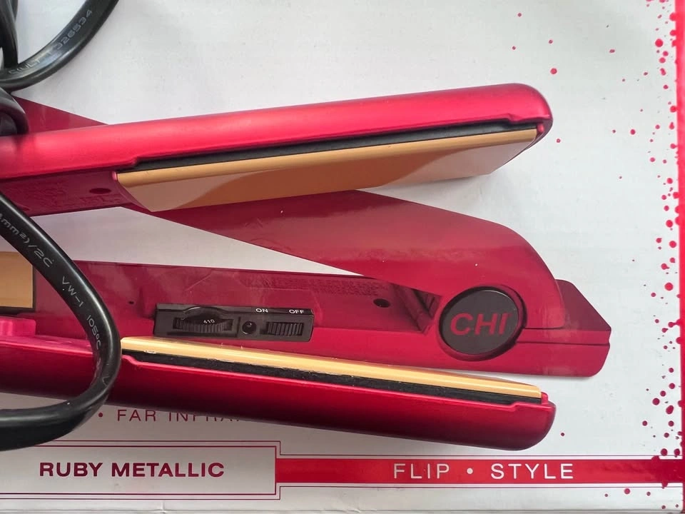 CHI Ceramic Hairstyling Iron 1" - photo 2